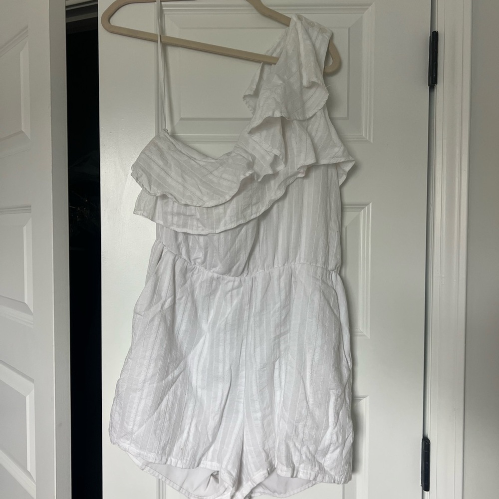 BCBGeneration White Ruffled One-Shoulder Jumpsuit